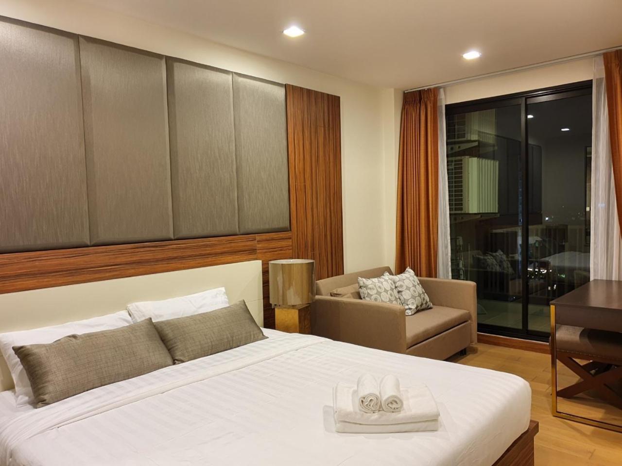 The Astra Suites Chiang Mai Bagian luar foto