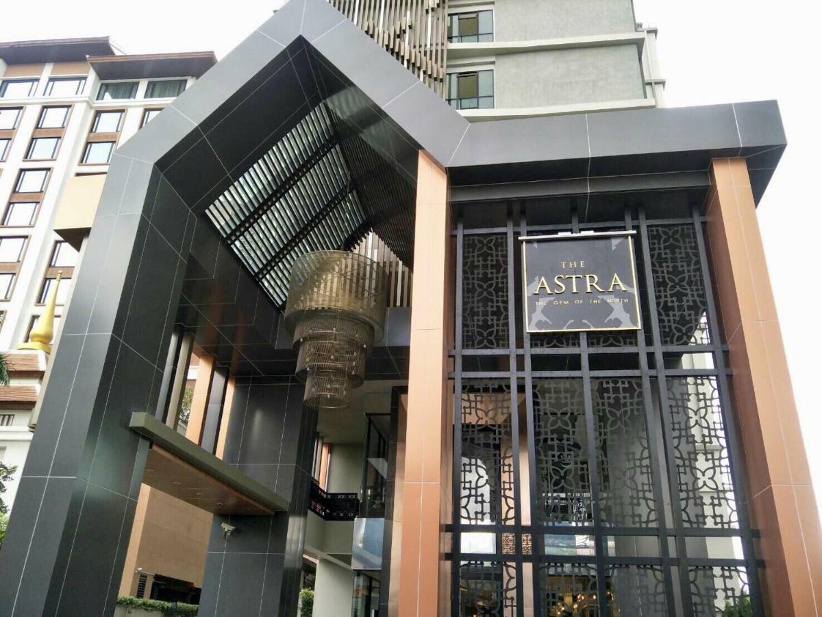The Astra Suites Chiang Mai Bagian luar foto