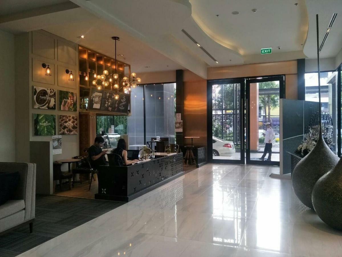 The Astra Suites Chiang Mai Bagian luar foto