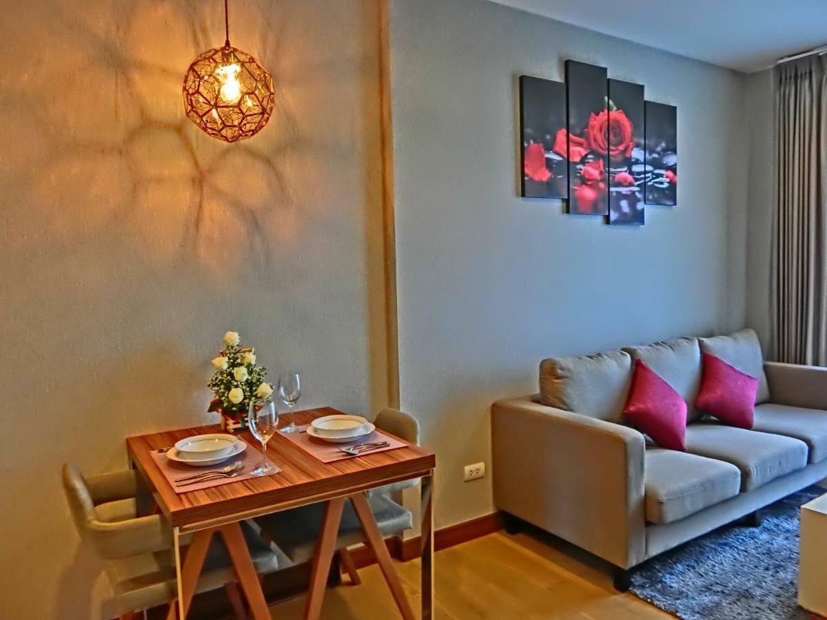 The Astra Suites Chiang Mai Bagian luar foto